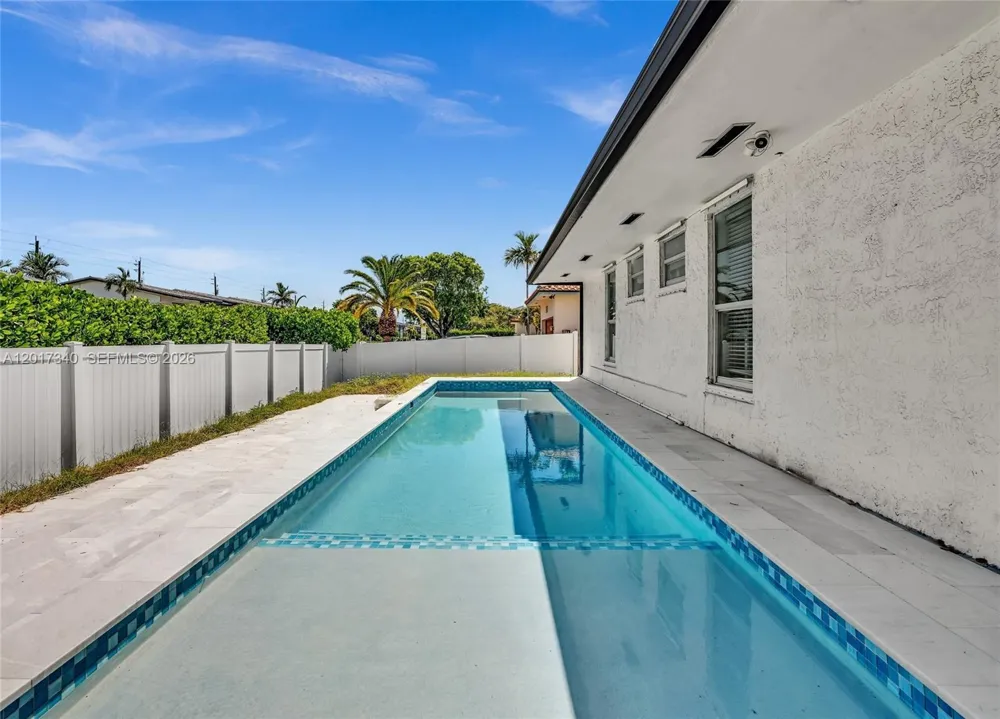 2001 NE 122nd Rd North Miami, FL 33181