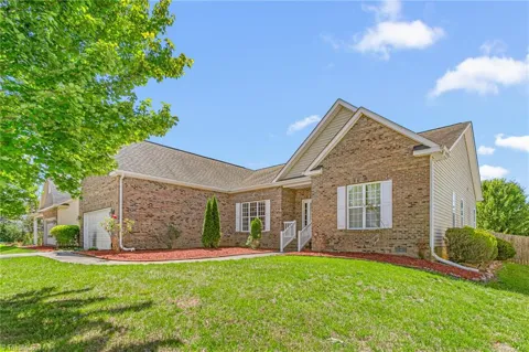 6812 W Whirlaway Court