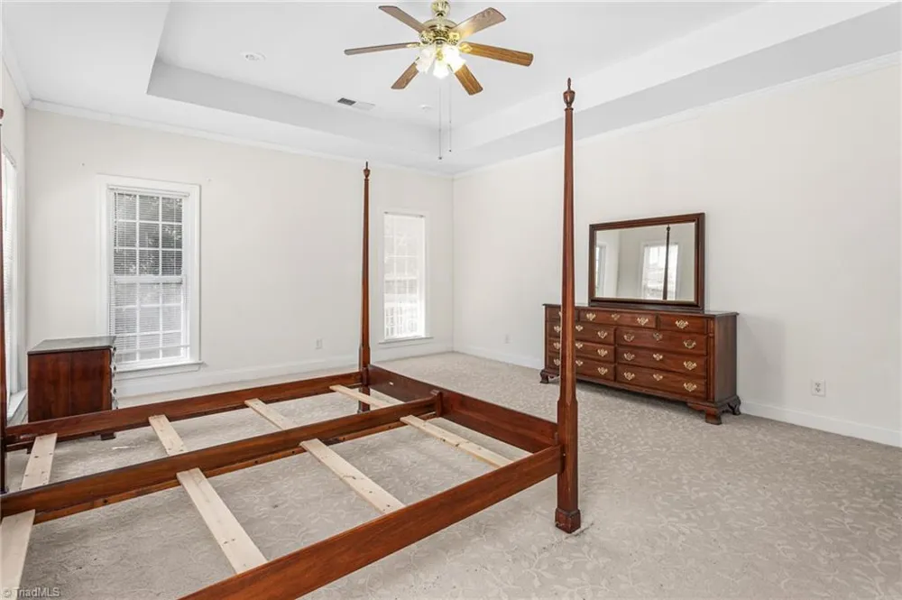 6812 W Whirlaway Court Whitsett, NC 27377