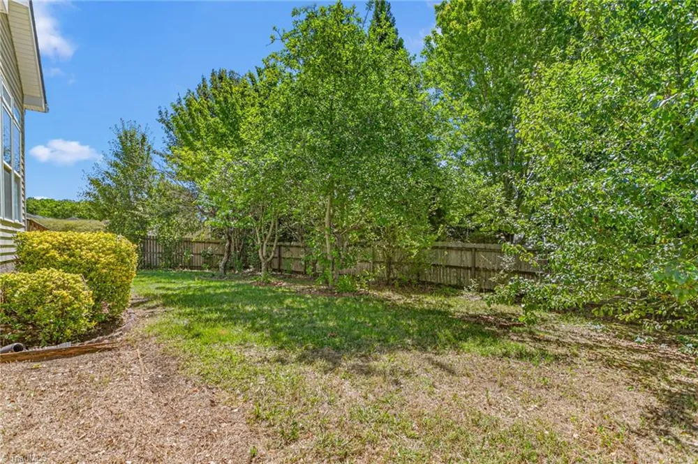 6812 W Whirlaway Court Whitsett, NC 27377