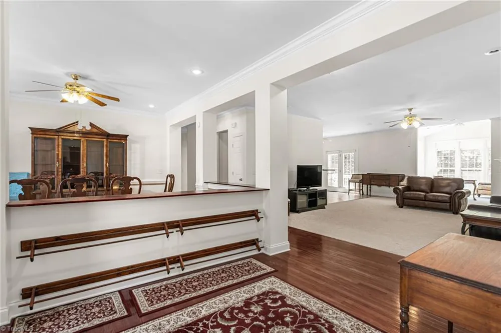 6812 W Whirlaway Court Whitsett, NC 27377