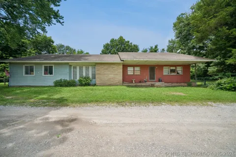 15198 S 285th East Avenue