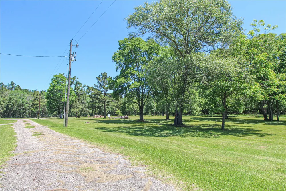 233 Taylor Cemetery Road Moscow, TX 75960