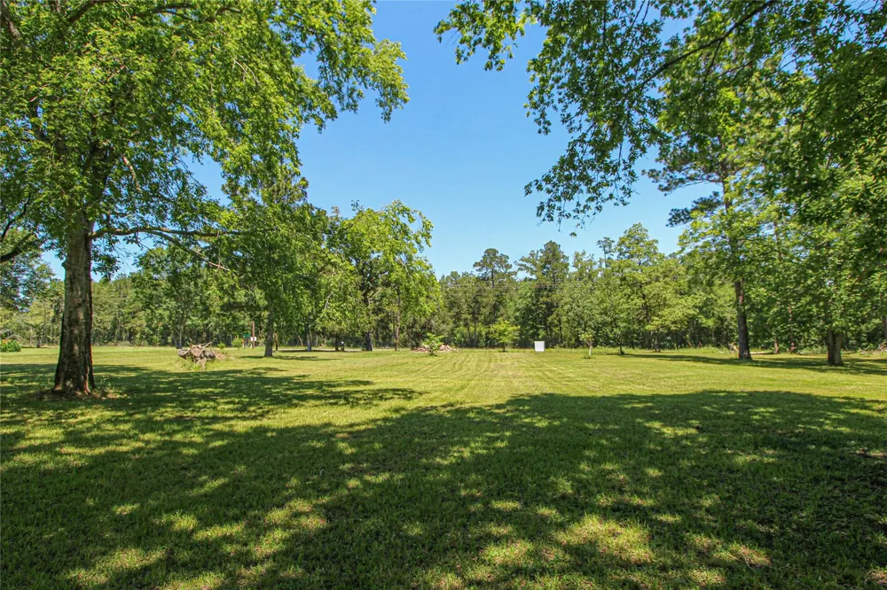 233 Taylor Cemetery Road Moscow, TX 75960