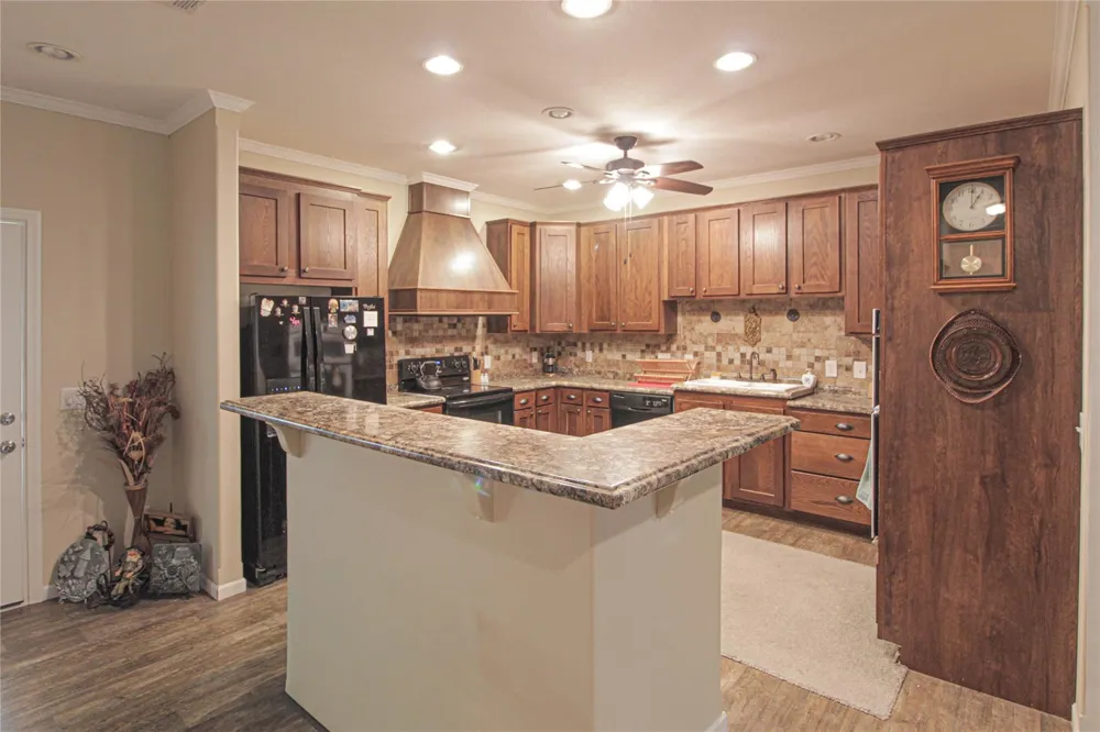 233 Taylor Cemetery Road Moscow, TX 75960