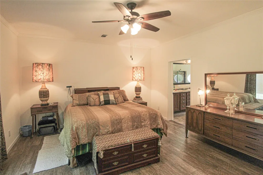 233 Taylor Cemetery Road Moscow, TX 75960