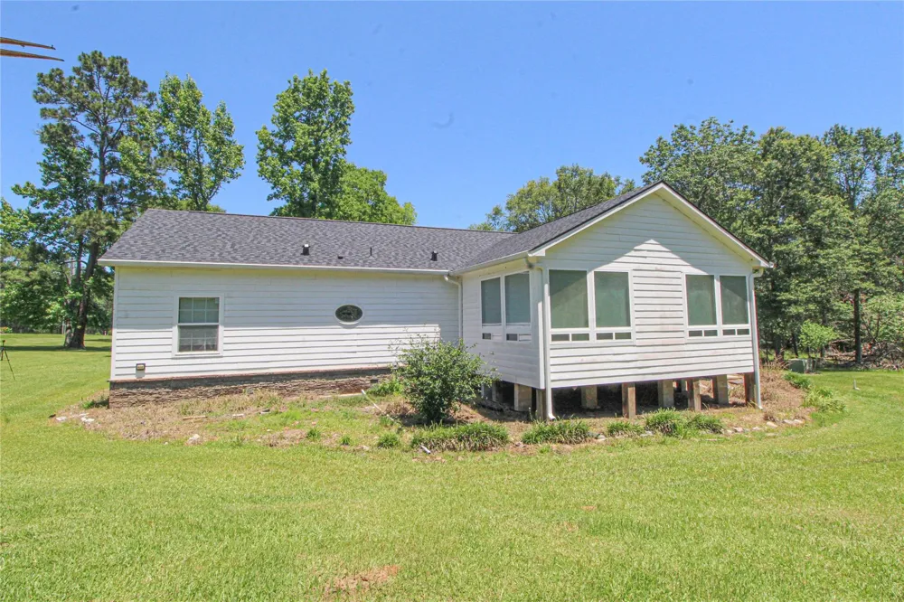 233 Taylor Cemetery Road Moscow, TX 75960