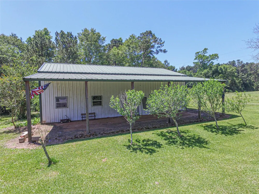 233 Taylor Cemetery Road Moscow, TX 75960