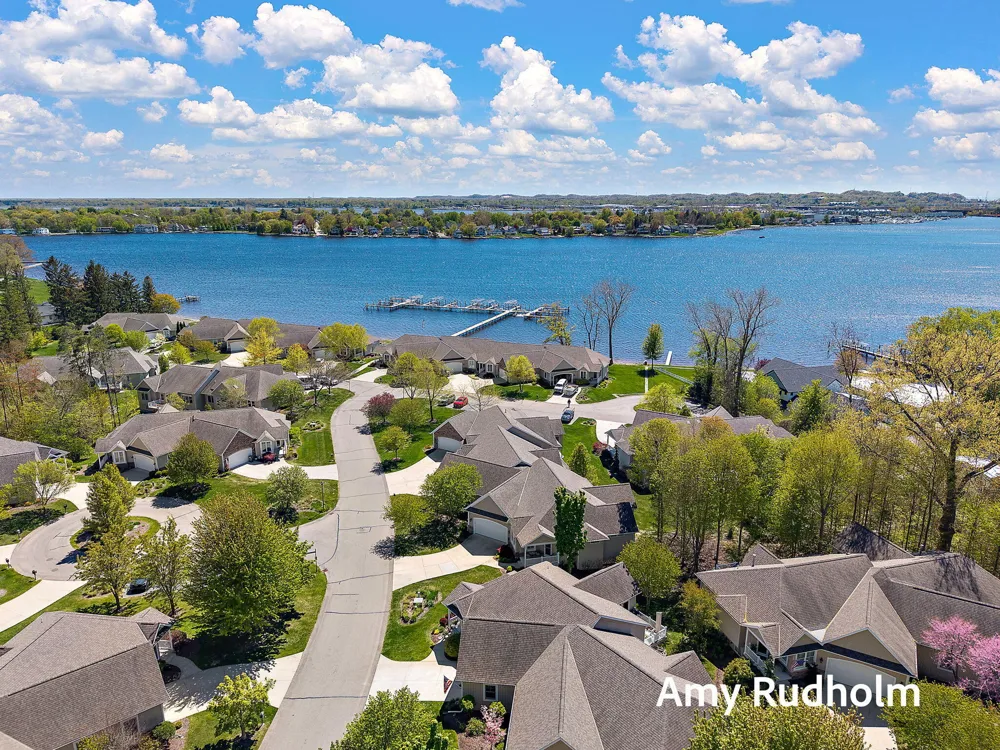 16260 Woodvale Boulevard #34 Ferrysburg City, MI 49456
