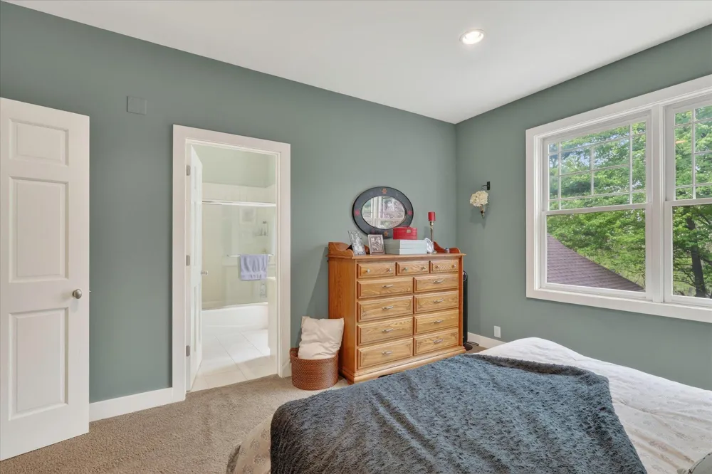 5069 Mountain Ridge Drive NE Ada Township, MI 49301