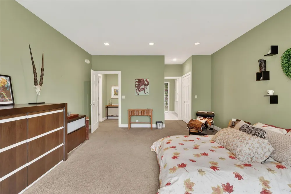 5069 Mountain Ridge Drive NE Ada Township, MI 49301