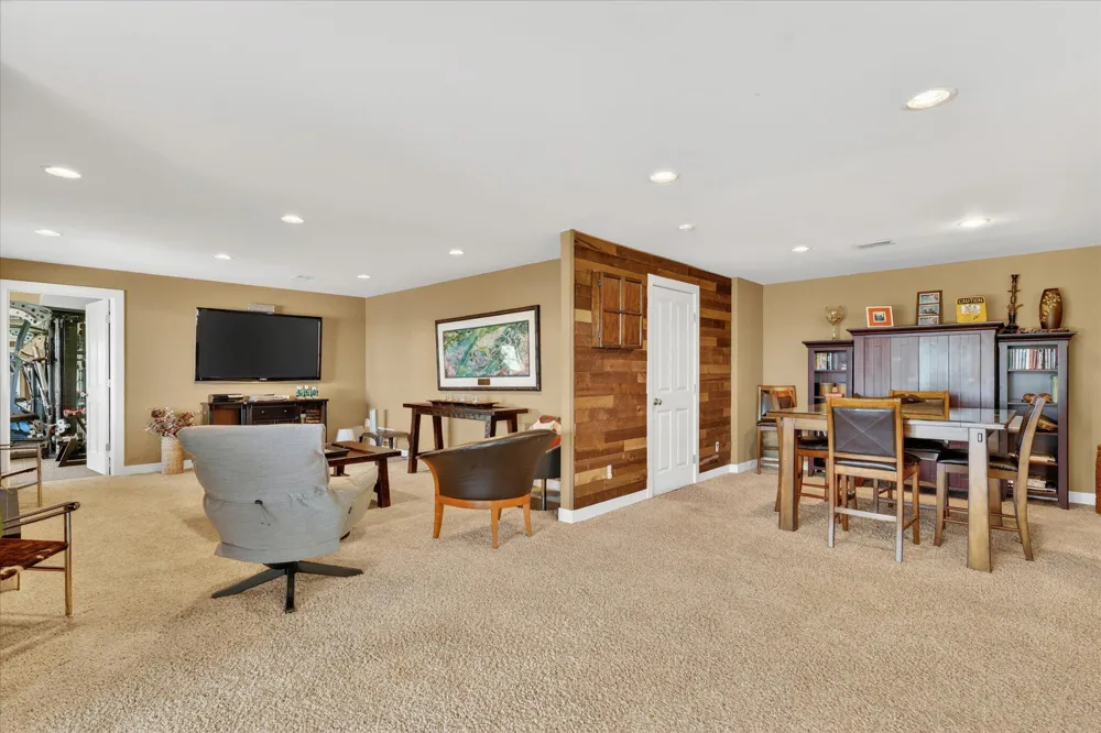 5069 Mountain Ridge Drive NE Ada Township, MI 49301