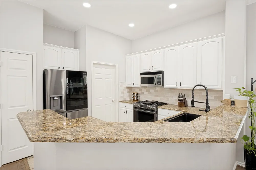 1900 Saint Simons Street Savannah, TX 76227