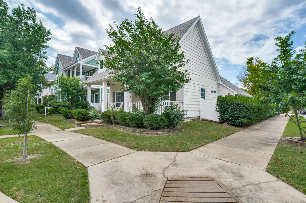 1900 Saint Simons Street Savannah, TX 76227