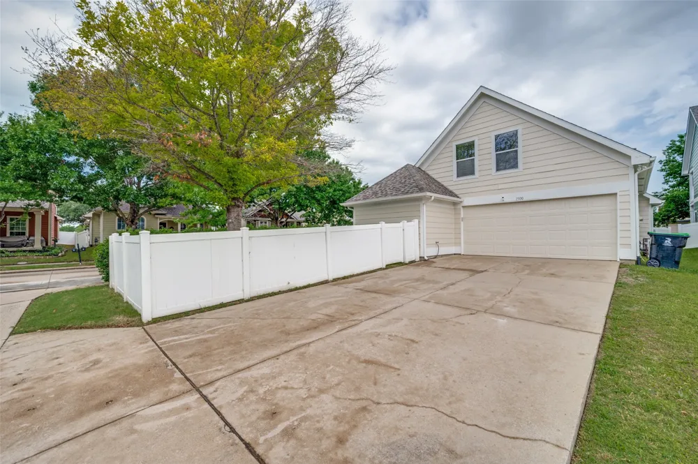 1900 Saint Simons Street Savannah, TX 76227