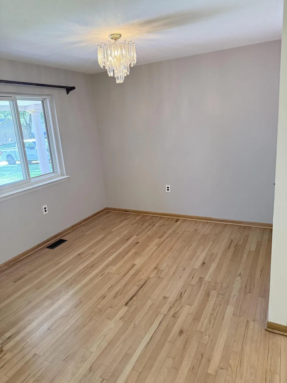 8891 Ball Street Plymouth, MI 48170