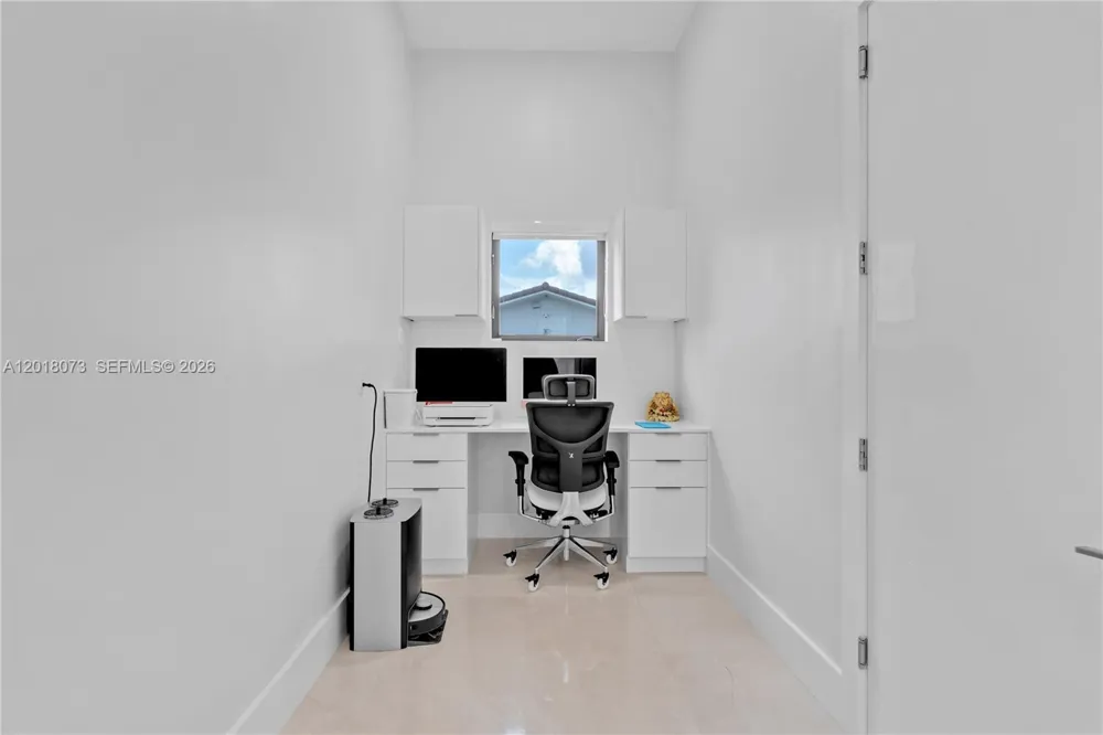 320 SW 125th Ave Miami, FL 33184