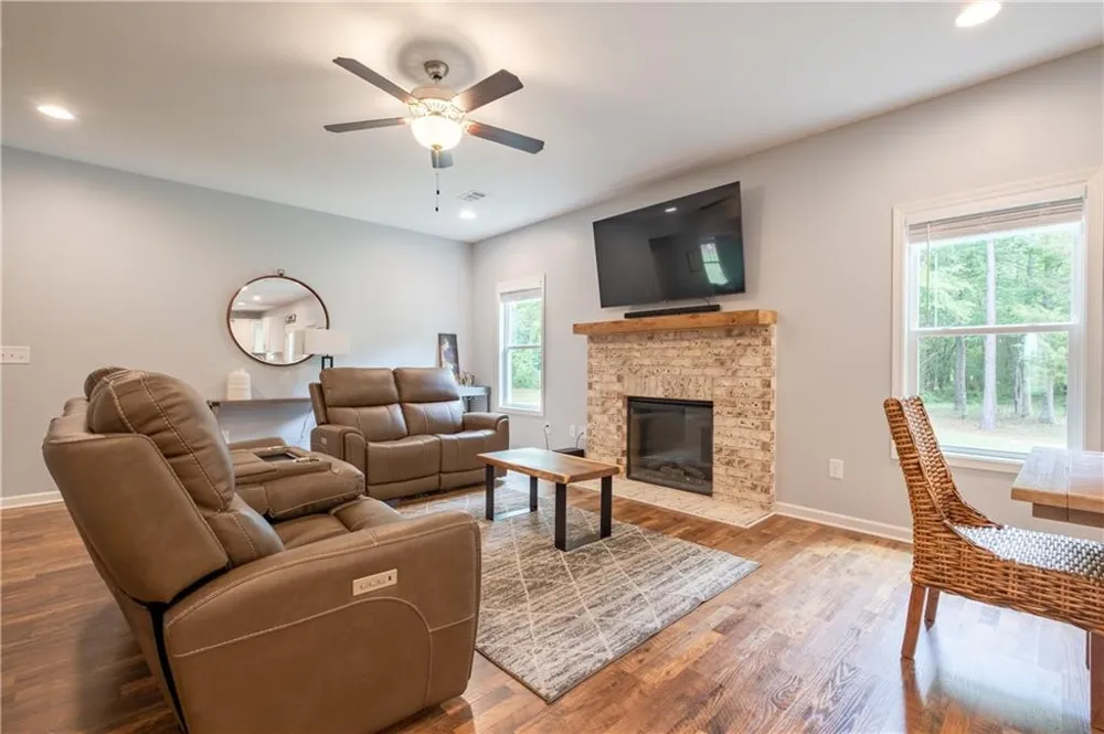 719 Fairview Road Brooks, GA 30205