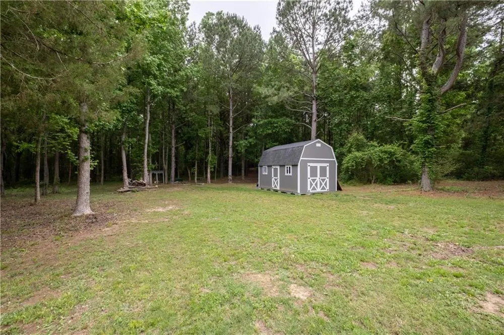 719 Fairview Road Brooks, GA 30205