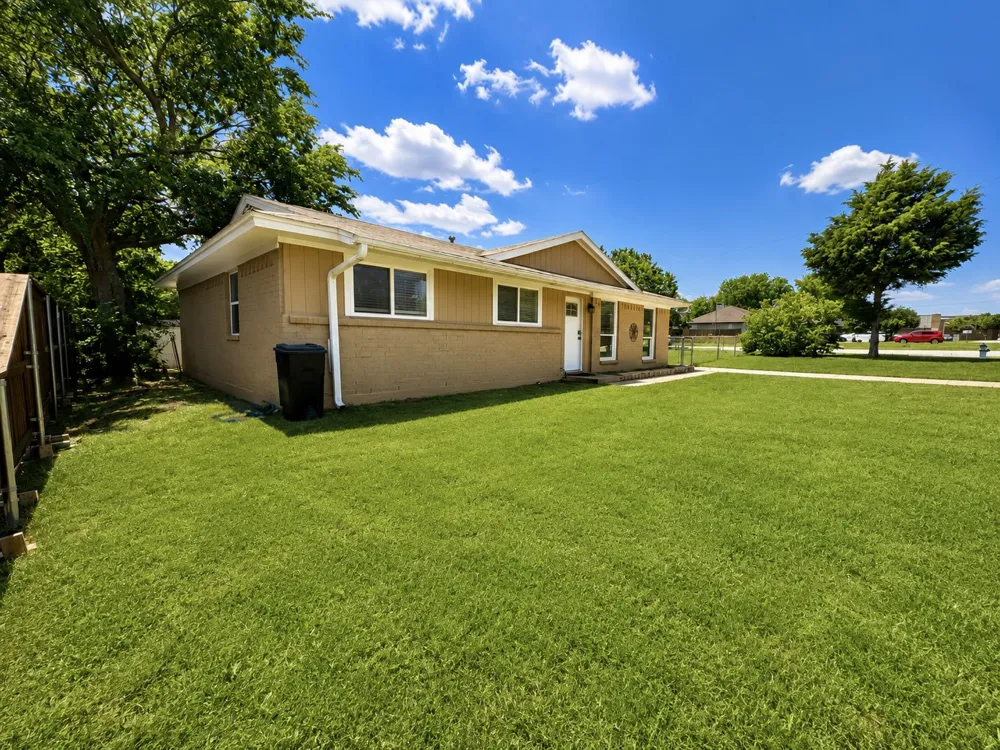 730 Rolling Ridge Lane Duncanville, TX 75116