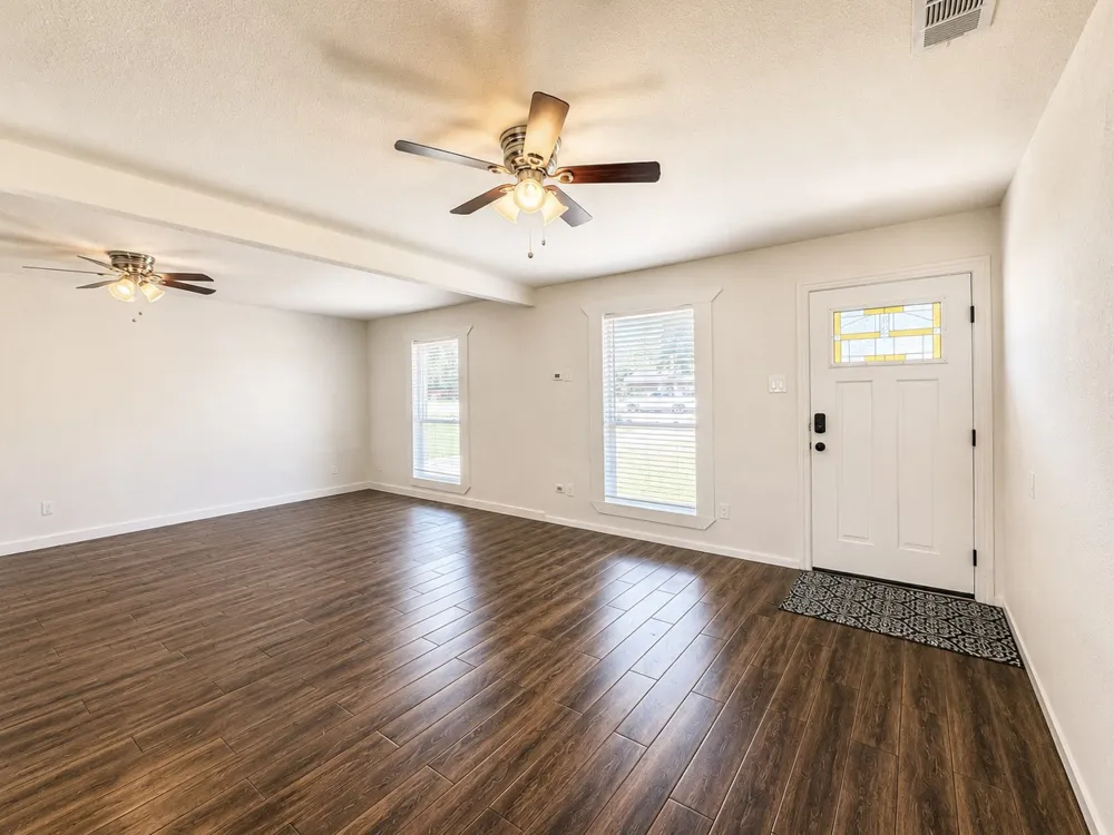 730 Rolling Ridge Lane Duncanville, TX 75116