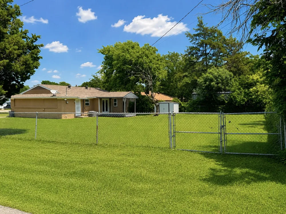 730 Rolling Ridge Lane Duncanville, TX 75116