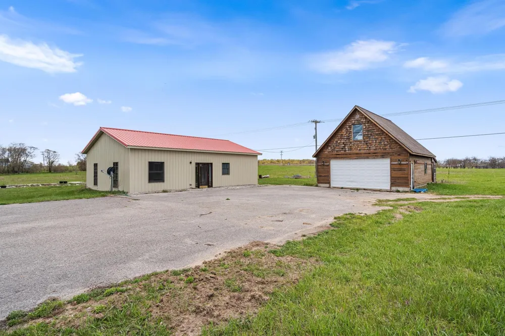 11751 Center Road Peninsula Township, MI 49686