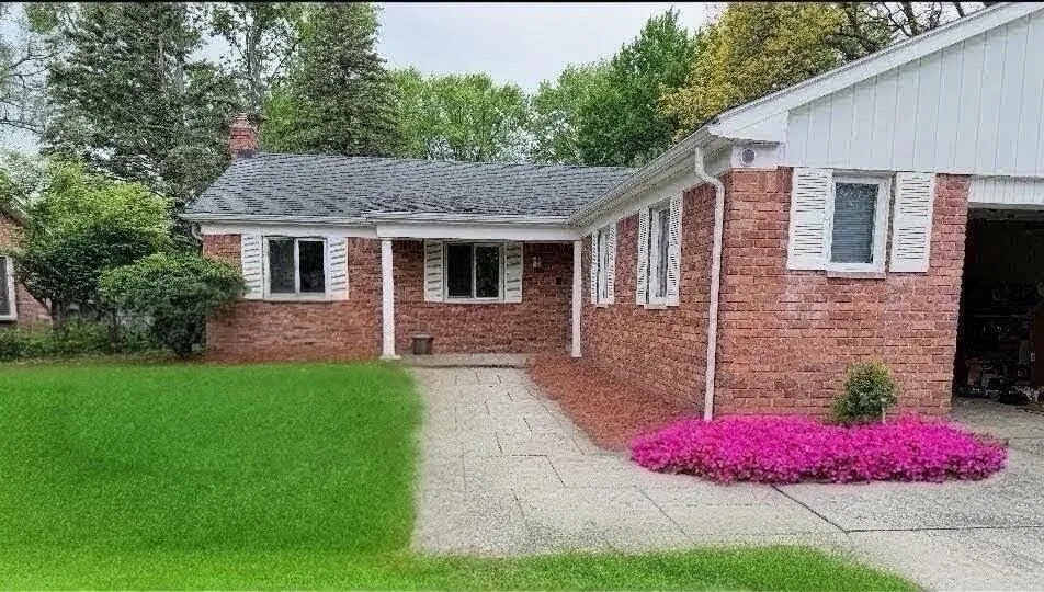 8891 Ball Street Plymouth Charter Township, MI 48170