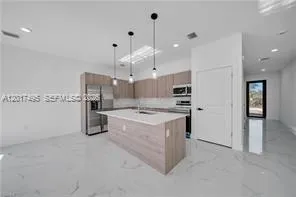 621 GREENBRIAR BLVD Other City - In The State Of Florida, FL 33972