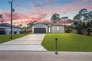 621 GREENBRIAR BLVD Other City - In The State Of Florida, FL 33972