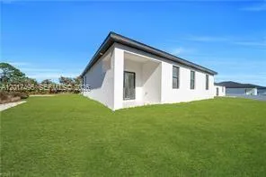 621 GREENBRIAR BLVD Other City - In The State Of Florida, FL 33972