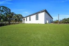 621 GREENBRIAR BLVD Other City - In The State Of Florida, FL 33972