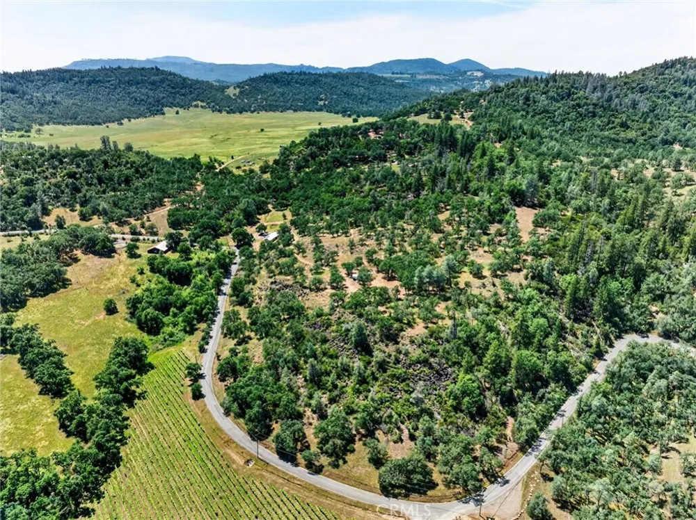 13505 Spruce Grove Lower Lake, CA 95457