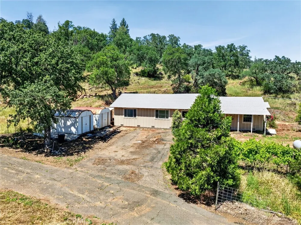 13505 Spruce Grove Lower Lake, CA 95457