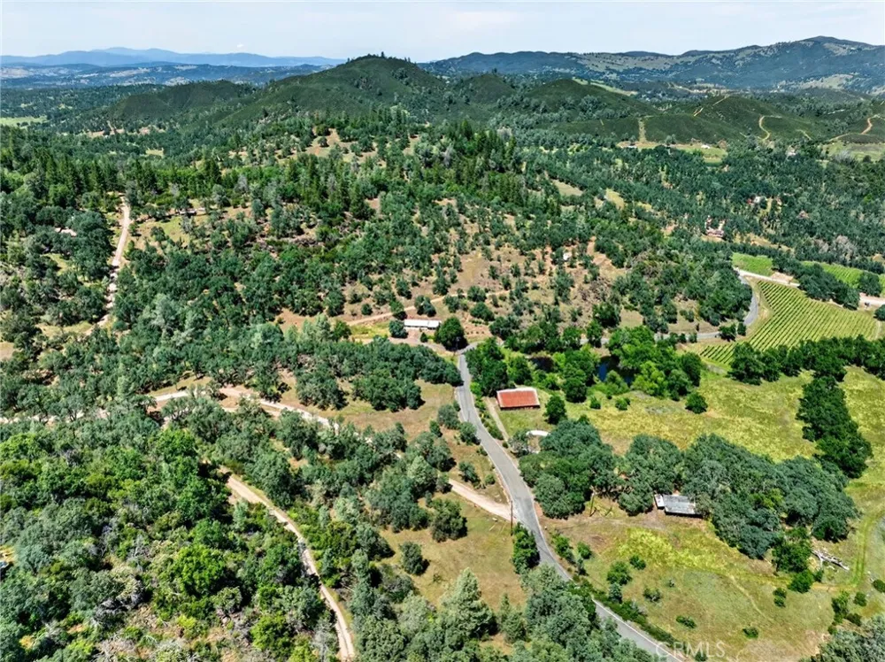 13505 Spruce Grove Lower Lake, CA 95457