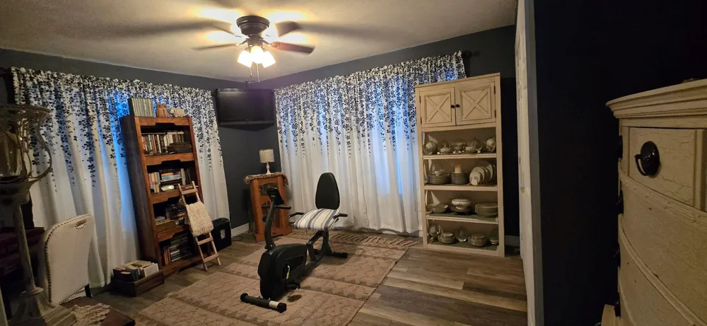 1206 Nelson Street Yoakum, TX 77995