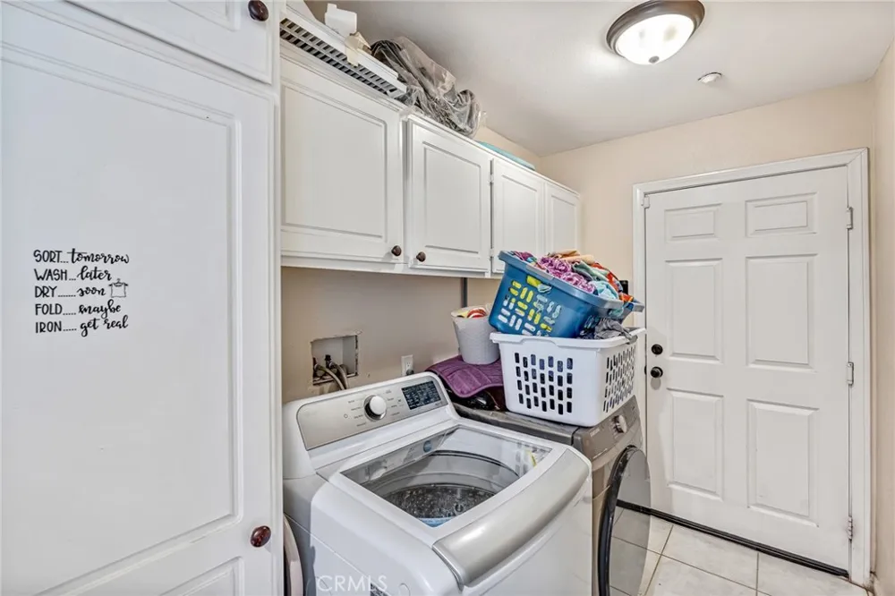 3016 Shane Dr. Colton, CA 92324