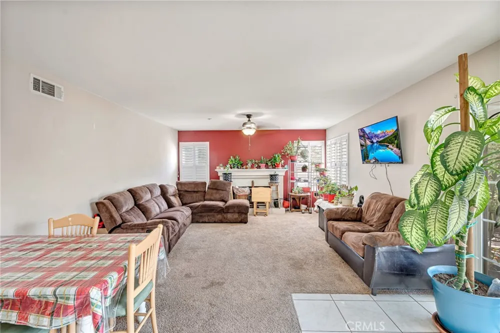 3016 Shane Dr. Colton, CA 92324