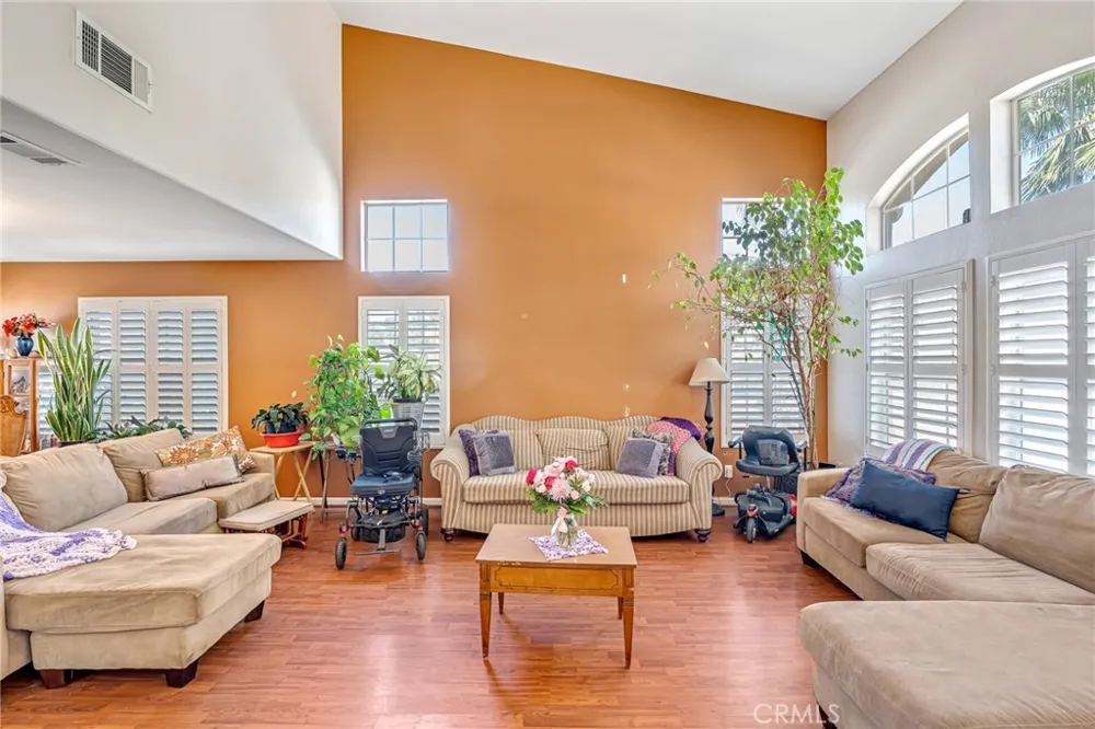3016 Shane Dr. Colton, CA 92324