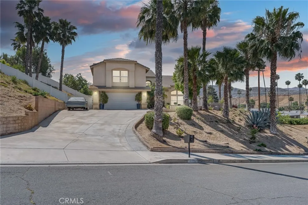 3016 Shane Dr. Colton, CA 92324