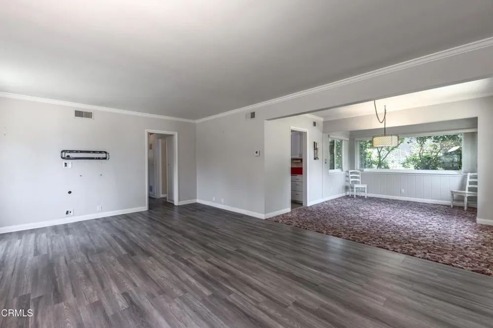 2391 El Molino Avenue Altadena, CA 91001