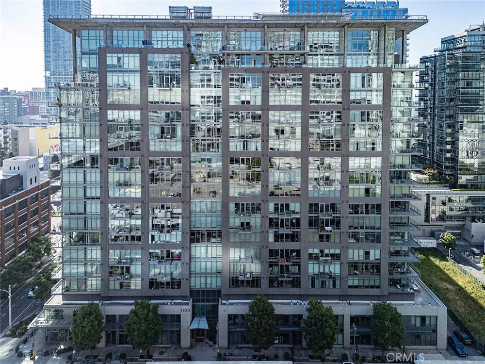 1100 South Hope St #1006 Los Angeles, CA 90015