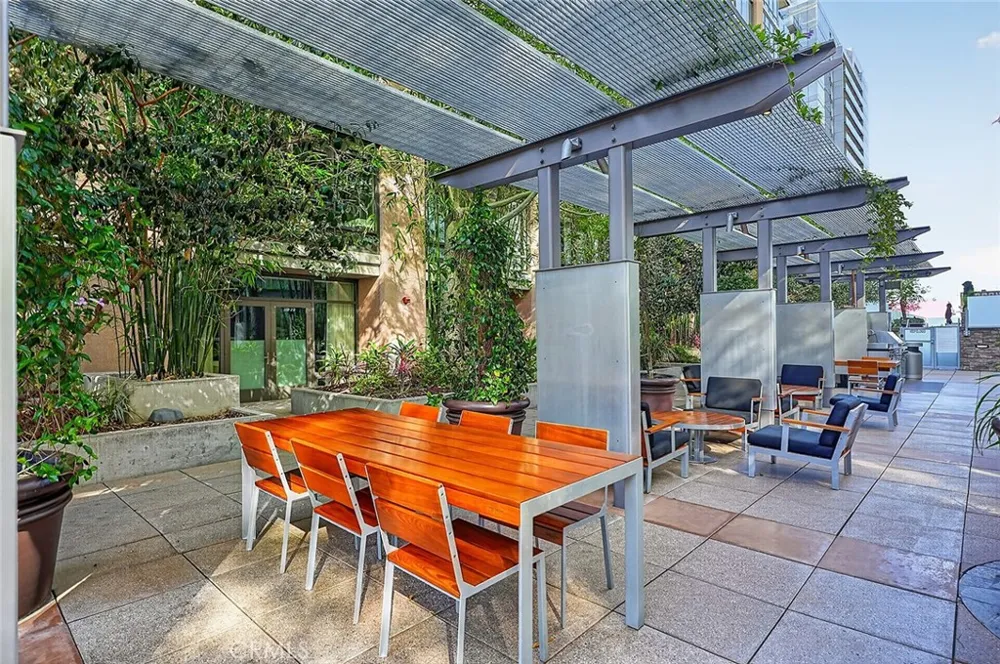 1100 South Hope St #1006 Los Angeles, CA 90015