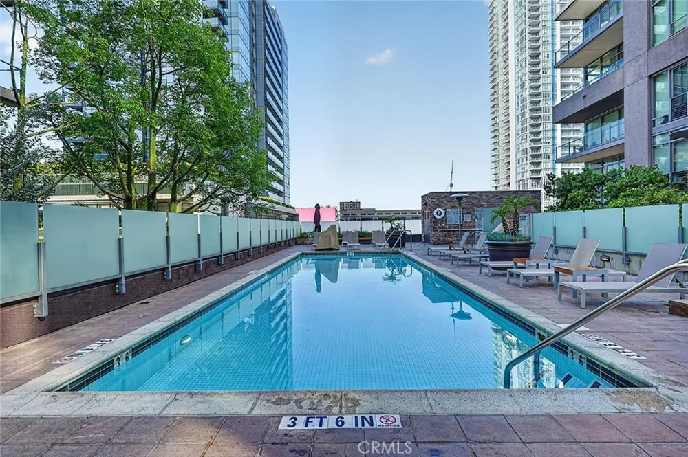 1100 South Hope St #1006 Los Angeles, CA 90015