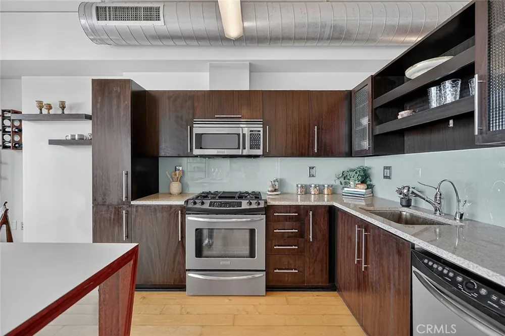 1100 South Hope St #1006 Los Angeles, CA 90015