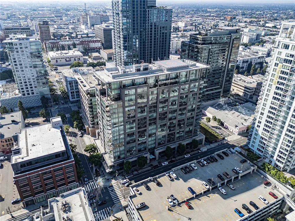 1100 South Hope St #1006 Los Angeles, CA 90015