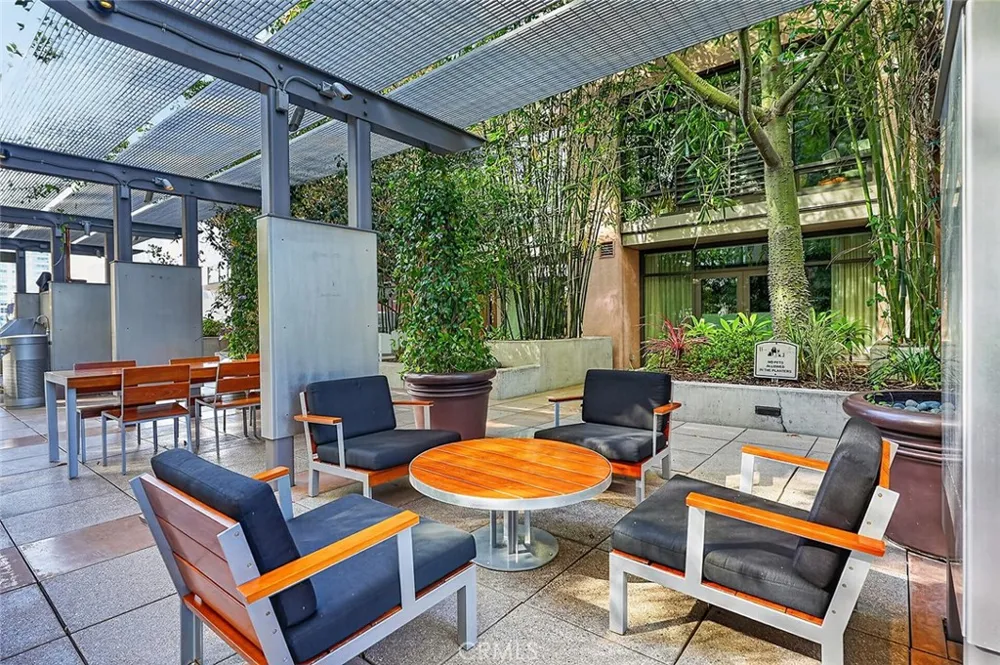 1100 South Hope St #1006 Los Angeles, CA 90015