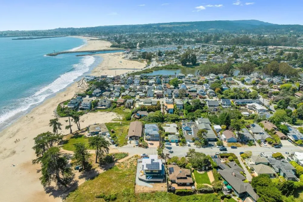 185 14th Avenue Santa Cruz, CA 95062