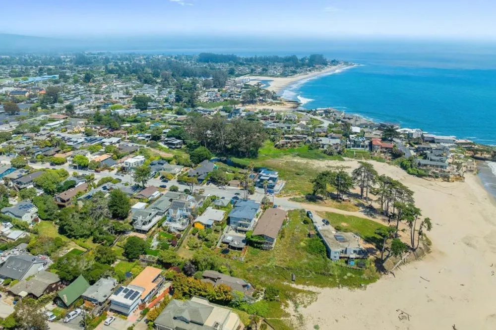 185 14th Avenue Santa Cruz, CA 95062