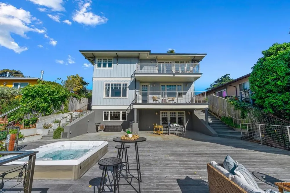 185 14th Avenue Santa Cruz, CA 95062